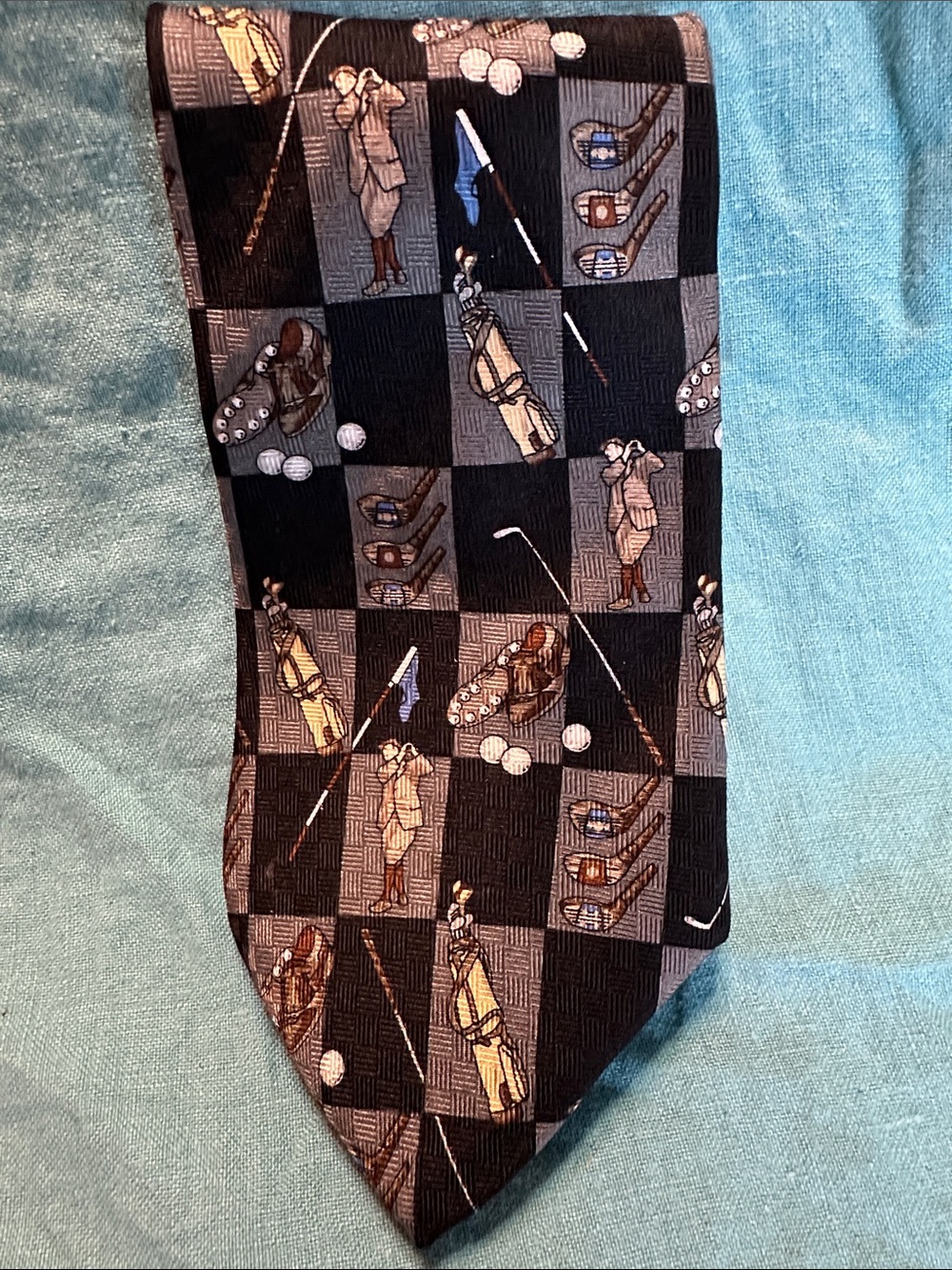 Zianetti Italian Silk Vintage Men’s Tie with Golf Motif